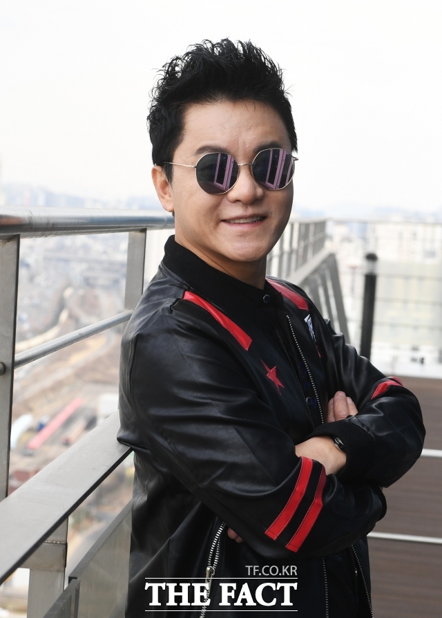 김학도는 올 초 뮤지컬 '프리마돈나'를 통해 연기자로서의 가능성을 입증한 데 이어, 오는 5월 개막하는 연극 '엄마 사랑해'(원제 ‘사랑해, 엄마’)에 연이어 캐스팅되며 무대 연기자로서 입지를 다지고 있다. /더팩트 DB