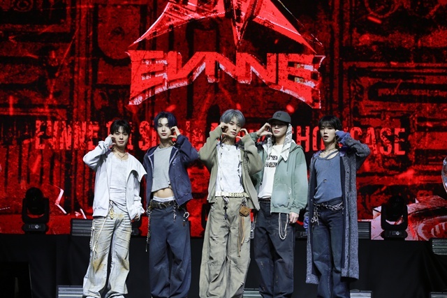 그룹 이븐의 케이타 박한빈 이정현 문정현 박지후(왼쪽부터)가 20일 오후 서울 영등포구 명화라이브홀에서 진행된 첫 번째 싱글 뱉어 (Backtalk) 발매 기념 쇼케이스에 참석해 다양한 이야기를 나눴다. /젤리피쉬엔터테인먼트