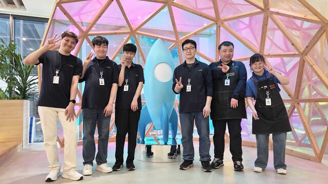 쿠팡은 장애인 고용 확대에 적극 나서면서 민간기업 장애인 의무고용률을 초과 달성했다. /쿠팡