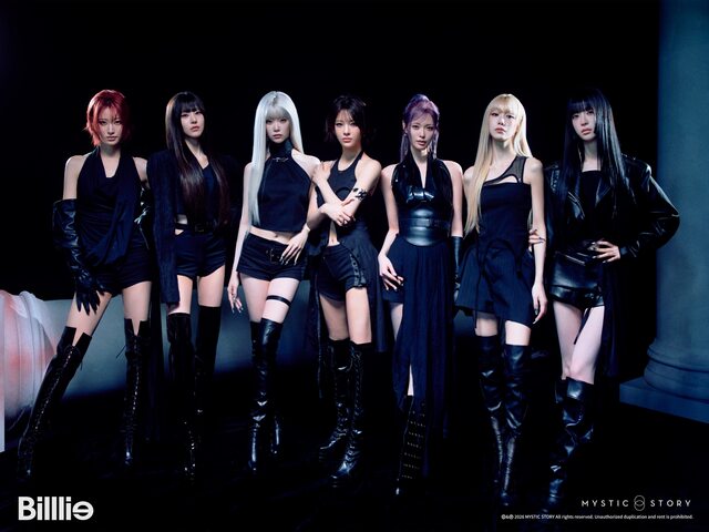 그룹 빌리 시윤 션 츠키 문수아 하람 수현 하루나(왼쪽부터)가 첫 번째 정규앨범 'the collective soul and unconscious: chapter two' 콘셉트 포토를 공개했다./미스틱