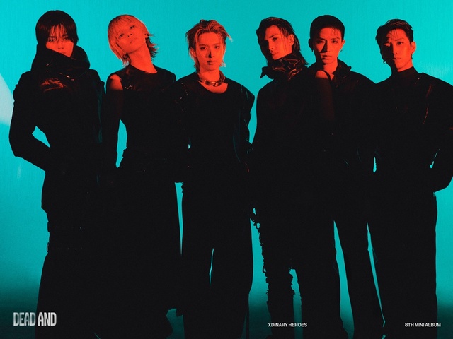 17일 8번째 미니 앨범 'DEAD AND'를 발매했다. 전작 'LXVE to DEATH'에서 비범한 사랑의 형태를 처절하게 노래했던 엑스디너리 히어로즈가 이번엔 '막다른 길(DEAD END)'에서 '그리고(AND)'를 외쳤다. /JYP엔터