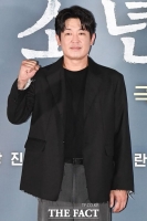  '오십프로' 허성태, 전설의 조폭→친절 편의점 사장…스틸 공개