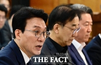  새만금 전북 대혁신 TF 회의 주재하는 김민석 국무총리 [TF사진관]