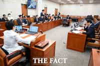  국회 재경위, 닷새 만에 신현송 한은 총재 후보 인사청문보고서 채택 [TF사진관]