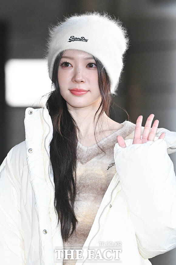 그룹 아일릿의 모카가 오는 30일 팀 컴백을 앞둔 가운데 건강 이상으로 잠시 활동을 중단하고 휴식을 취한다. /서예원 기자