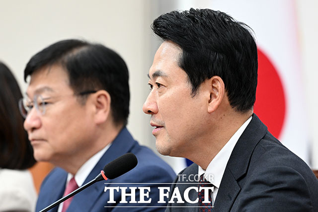 장동혁 국민의힘 대표가 21일 오후 서울 여의도 국회에서 열린 ‘A(all)부터 Z(zero)까지 교통혁명! 모두가 부담 없는 이동권 복지 공약'을 발표하고 있다. /국회=서예원 기자