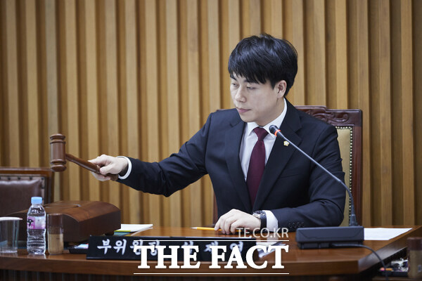 설재영 대전시 서구의원이 의정활동을 하고 있는 모습. /설재영 서구의원