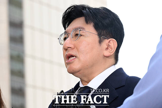 서울경찰청 금융범죄수사대는 21일 사기적 부정거래 혐의로 방시혁 하이브 의장의 구속영장을 신청했다고 밝혔다. /서예원 기자