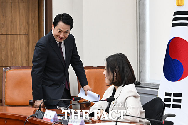 장동혁 국민의힘 대표가 21일 오후 서울 여의도 국회에서 열린 ‘A(all)부터 Z(zero)까지 교통혁명! 모두가 부담 없는 이동권 복지 공약'을 발표하고 있다. /국회=서예원 기자