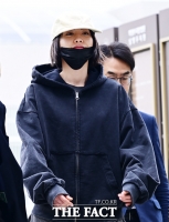  나나, 증인 출석하며 '여유있는 미소' [포토]