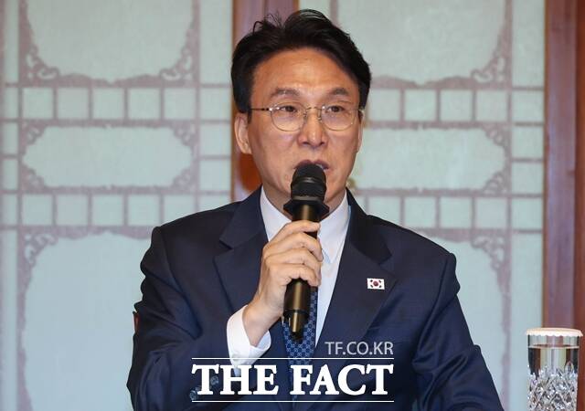 김민석 국무총리는 22일 오후 서울 종로구 국무총리 공관에서 열린 고위 당정협의회의에서 