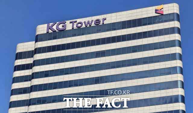 중고차 플랫폼 기업인 K Car는 KG스틸이 인수하며, 자동차 금융 부문인 K Car캐피탈은 KG이니시스가 맡는다. /더팩트 DB
