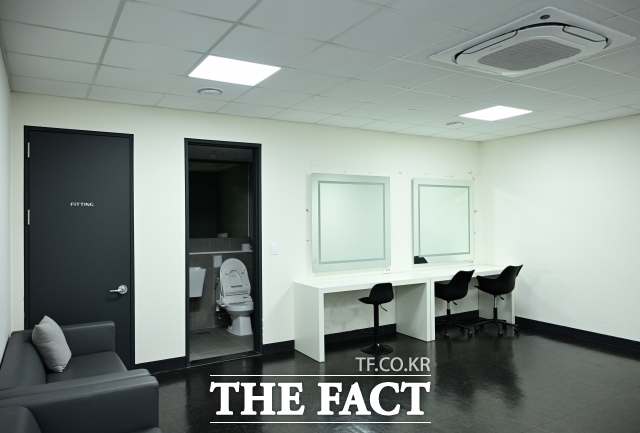 스튜디오별로 VIP 대기실 4개, 일반 대기실 4~7개, 회의실, 의상실 등이 마련돼 있다. /파주=이새롬 기자