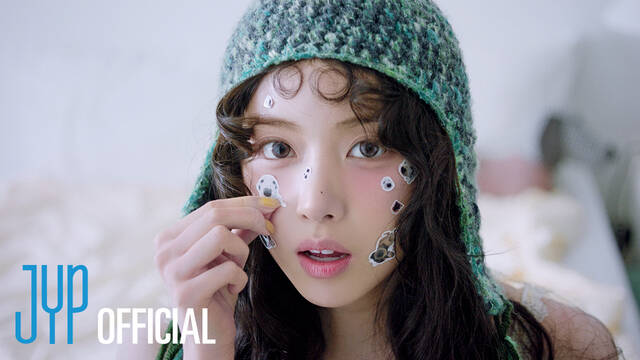 엔믹스는 5월 11일 다섯 번째 미니앨범 'Heavy Serenade'를 각 음악 사이트에 정식 발매한다./JYP엔터테인먼트