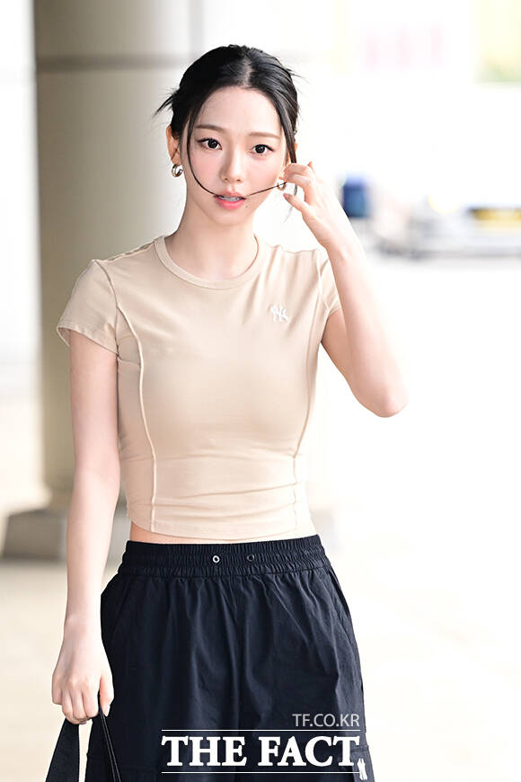 카리나는 이날 상하이에서 열리는 MLB 오프라인 이벤트에 참석하기 위해 출국길에 나섰다.