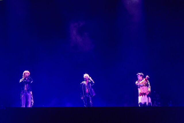 빅뱅이 지난 12일 '코첼라' 무대(사진)에서 존재가치를 증명했다. 이들은 8월부터 9년 만의 월드투어에 돌입한다. /각 레이블