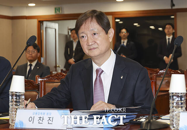 '쌍방울 주가 조작 무마 의혹' 관련 국조특위 현장조사 참석한 이찬진 금융감독원 원장.