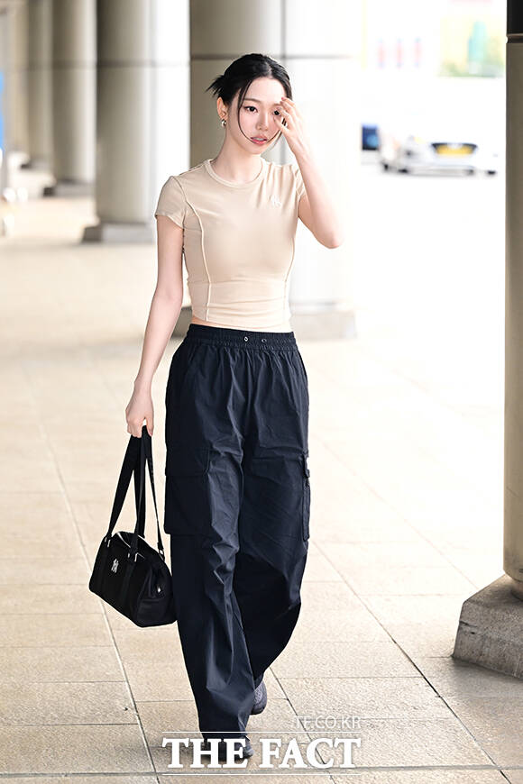 카리나는 이날 상하이에서 열리는 MLB 오프라인 이벤트에 참석하기 위해 출국길에 나섰다.