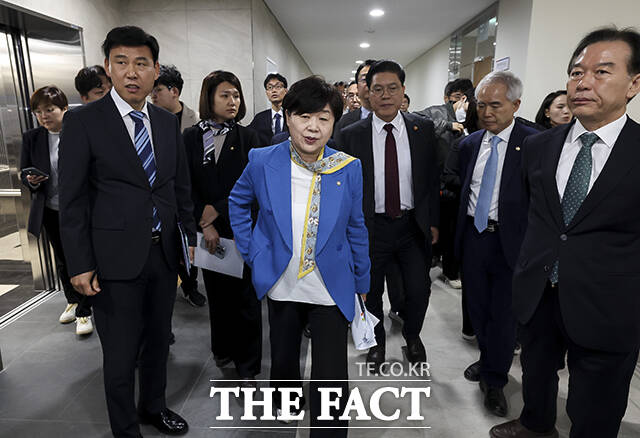 현장조사 위해 감사원 찾은 국조특위.