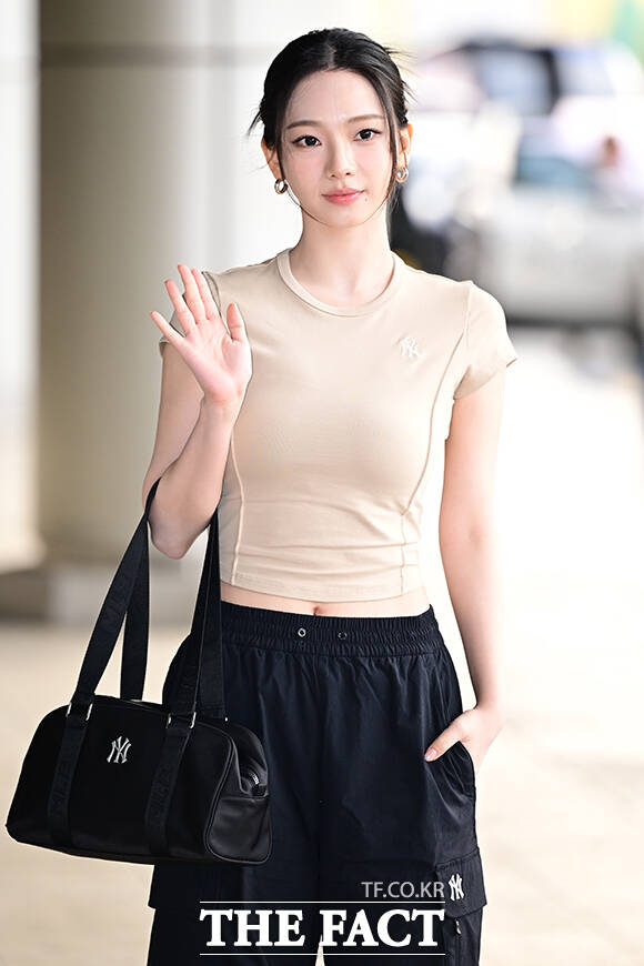 카리나는 이날 상하이에서 열리는 MLB 오프라인 이벤트에 참석하기 위해 출국길에 나섰다.