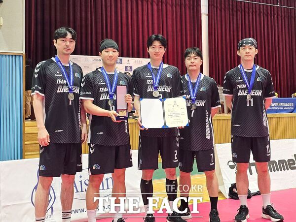 대덕구 세팍타크로팀이 18일부터 22일까지 강원도 횡성국민체육센터에서 개최된 '제37회 전국 세팍타크로 선수권대회' 쿼드(4인제) 종목에서 은메달을 획득했다. /대덕구