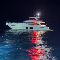  동해해경, '긴급 피난 요청' 러시아 요트 구조