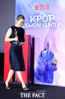  '케데헌' 매기 강 감독, 안효섭과 한솥밥…더프레젠트컴퍼니 합류