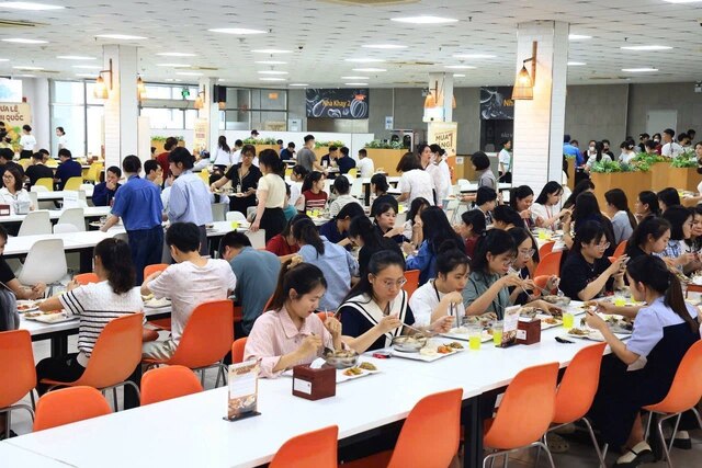 아워홈은 한국농수산식품유통공사(aT)와 베트남에서 'K-푸드 데이' 행사를 열고, 우리 농식품의 해외 단체급식 진출을 돕기로 했다. /아워홈