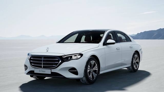 메르세데스-벤츠 코리아가 비즈니스 세단 메르세데스-벤츠 E-클래스의 신규 트림 'E 200 익스클루시브'를 출시했다고 24일 밝혔다. /메르세데스 벤츠 제공