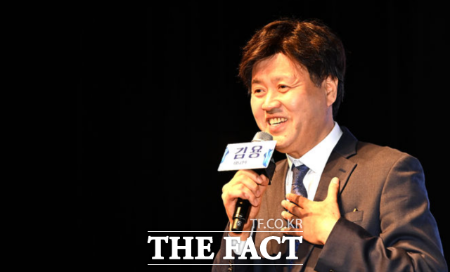 민주당은 지난 23일 인천 계양을 및 연수갑 국회의원 재보궐선거에 김남준 전 대통령비서실 대변인과 송영길 전 민주당 대표를 전략공천했다고 밝혔다. 김 전 부원장이 지난 2월 경기 수원시 경기아트센터에서 열린 자신의 저서 '대통령의 쓸모' 출판기념회에서 인사말을 하는 모습./뉴시스