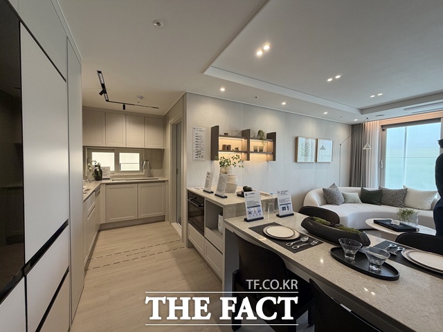 사진은 74㎡B 유니트 내부다. /공미나 기자