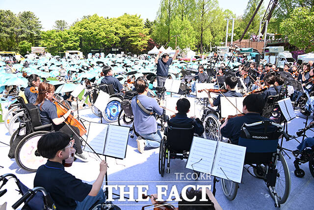 상상인과 함께하는 상상휠하모니 오케스트라.