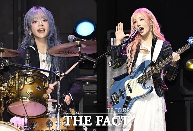 밴드 QWER의 멤버 쵸단(왼쪽)과 마젠타가 네 번째 미니앨범 'CEREMONY'로 컴백한다. /송호영 기자