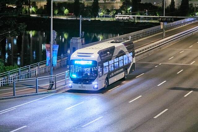 서울시가 자율주행버스의 정규화를 앞당긴다. /서울시