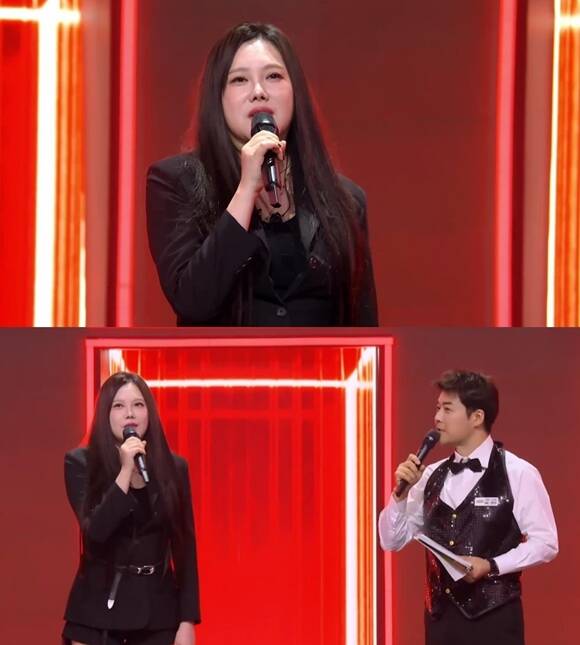 가수 김현정(위)이 JTBC 예능프로그램 '히든싱어' 시즌8 다섯 번째 원조 가수로 출연한다. /JTBC
