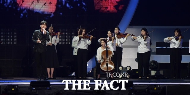 이찬원의 서울 앙코르 콘서트 소식, 오래 기다린 만큼 팬들의 기대 역시 커지고 있다. ‘2025-2026 이찬원 콘서트 찬가 : 찬란한 하루’, 지난해 12월 서울을 시작으로 대구, 인천, 부산, 진주, 광주, 대전까지 전국을 순회하며 이어진 이번 투어는 그야말로 폭발적인 흥행 열기를 입증했다. /더팩트 DB