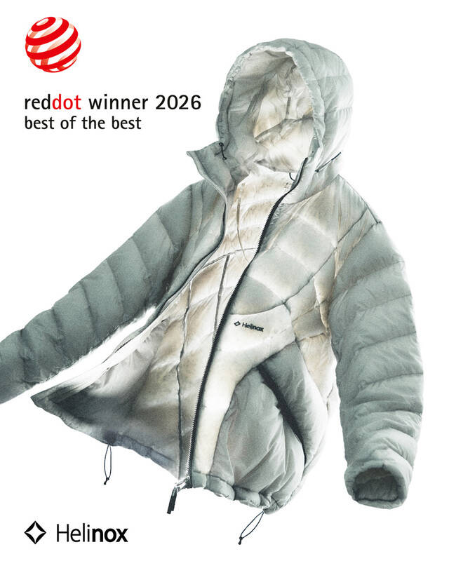 헬리녹스 웨어의 '이클립스 팩 다운자켓'이 '레드닷 디자인 어워드 2026' 제품 디자인 부문에서 최고 영예인 '베스트 오브 더 베스트(BOB)'를 수상했다.. 사진은 헬리녹스 웨어 '이클립스 팩 다운자켓'. /코오롱FnC