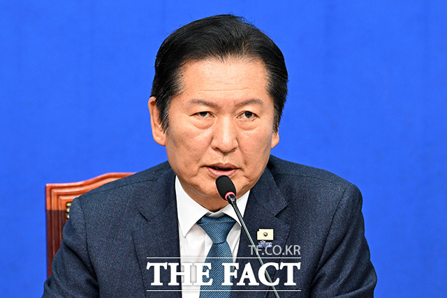 정청래 더불어민주당 대표가 29일 오전 서울 여의도 국회에서 열린 최고위원회의에서 모두발언을 하고 있다. /국회=남용희 기자