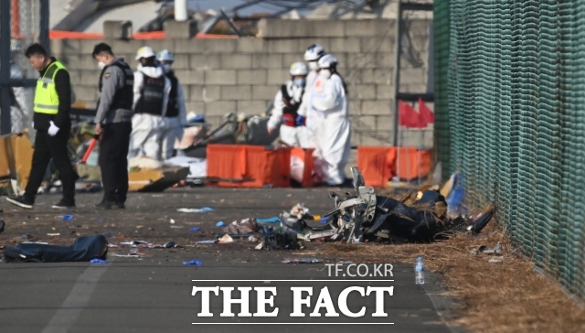 국무조정실 정부합동 공직복무점검단은 30일 '12·29 여객기 참사 희생자 유해 부실 수습 경위 점검 결과'를 발표했다. /박헌우 기자