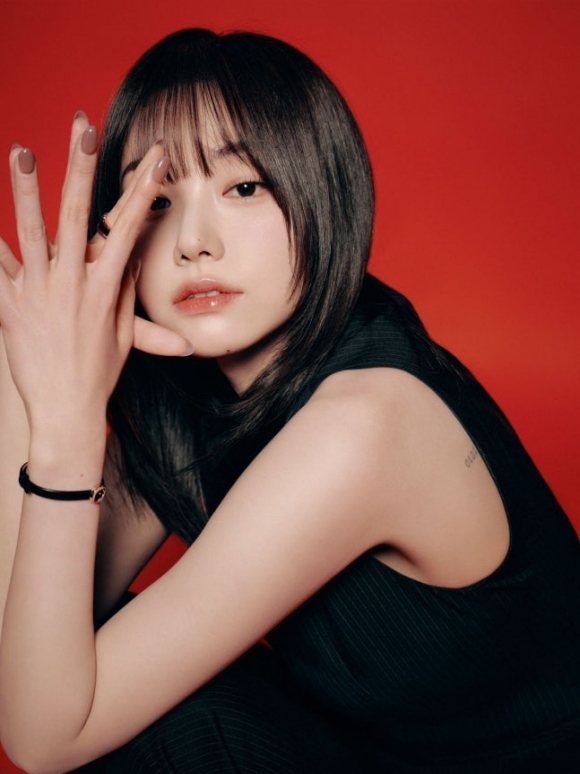배우 강미나가 '기리고'로 새로운 이미지를 각인시키는 데 성공한 가운데 차기작 tvN '내일도 출근'으로 돌아올 예정이다. /넷플릭스