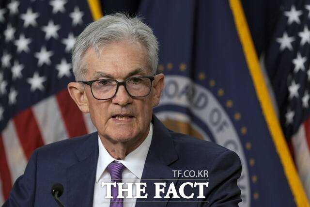 미국 연방준비제도(Fed)가 기준금리를 3.5~3.75%로 동결하며 올해 세 번째 연속 금리 유지 결정을 내렸다./AP.뉴시스