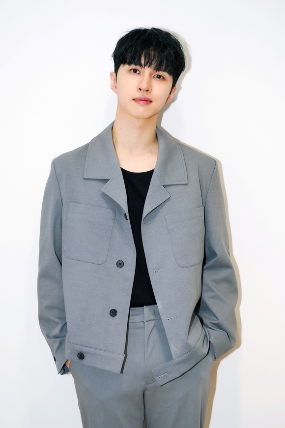 빅스 켄이 뮤지션 윤석과 듀엣곡 'Radio'를 30일 오후 6시 공개한다. /S27M 엔터테인먼트