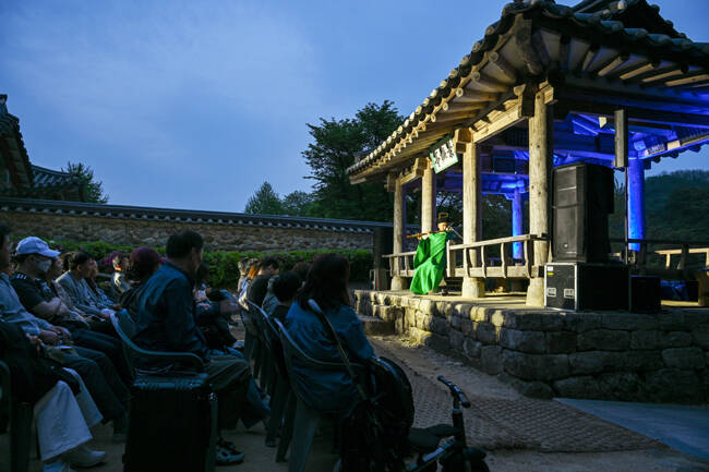 선비풍류 공연 모습. /영주시