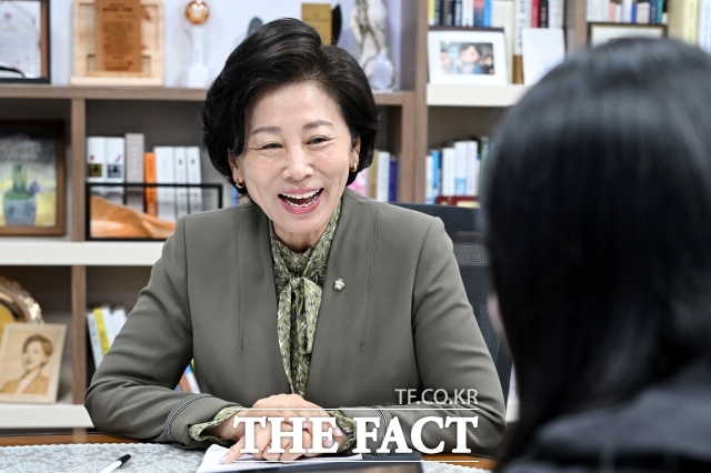 22대 국회 후반기 부의장 출마 의사를 밝힌 남인순 더불어민주당 의원은 지난달 30일 국회 의원회관에서 진행된 <더팩트>와 인터뷰에서 