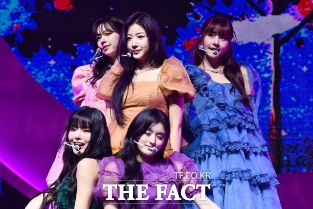 그룹 피프티피프티가 오는 6월 멤버 하나가 빠진 4인 체제로 컴백한다. 왼쪽 위부터 멤버 문샤넬 예원 하나 아테나 키나. /더팩트 DB