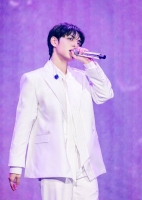  데이식스 원필, 솔로 콘서트 성료…