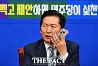  李 방탄특검·말실수·단일화…민주 선거판 흔드는 '리스크'