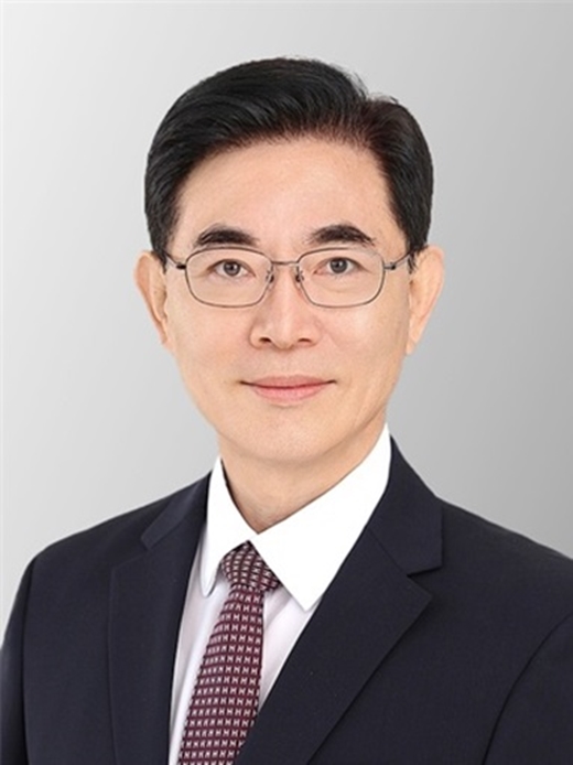 김대식 전 전북국제협력진흥원장이 해외건설협회 신임 상근부회장으로 선임됐다. /해외건설협회