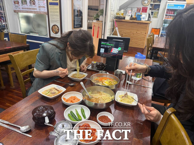 ‘2026 포항 국수맛집’ 선정을 위해 지난 3월부터 시민참여위원 등이 철저한 현장 검증 과정을 가졌다. /포항시