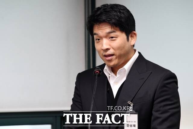안성재 셰프가 자신이 운영하는 '모수 서울'의 '와인 바꿔치기' 논란에 대한 입장을 밝혔다. /더팩트 DB